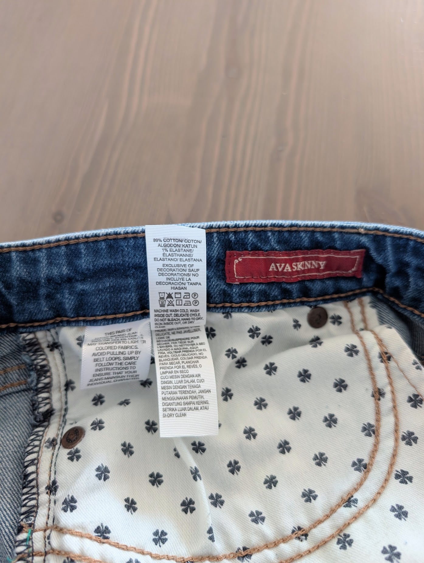 Floral Embroidered Skinny Jeans (31)