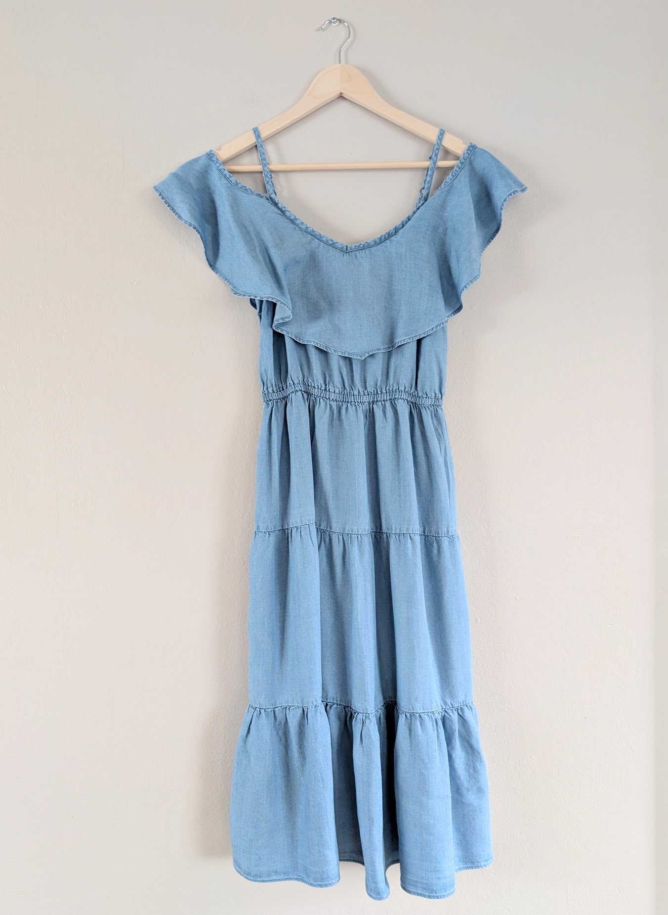 Chambray Tiered Off the Shoulder Maxi Dress (XS)