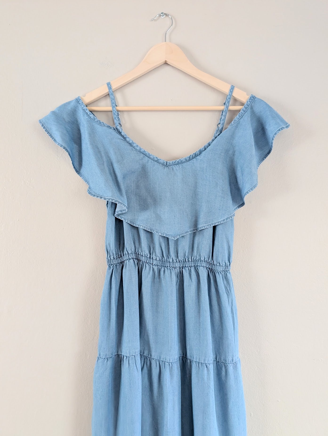Chambray Tiered Off the Shoulder Maxi Dress (XS)