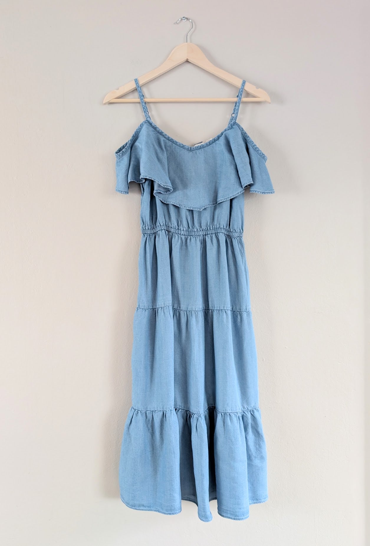 Chambray Tiered Off the Shoulder Maxi Dress (XS)