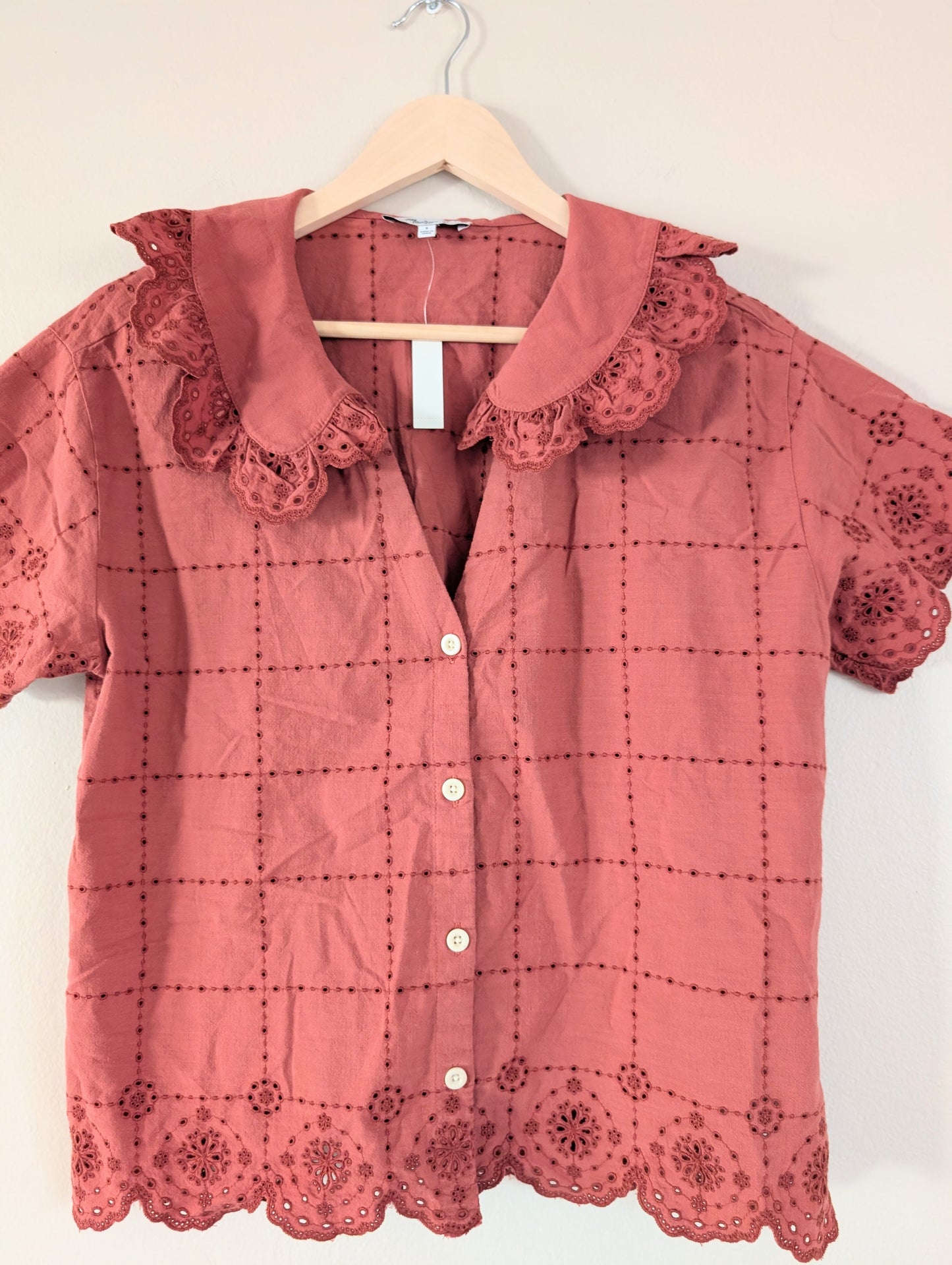 Embroidered Eyelet Collared Shirt (S)