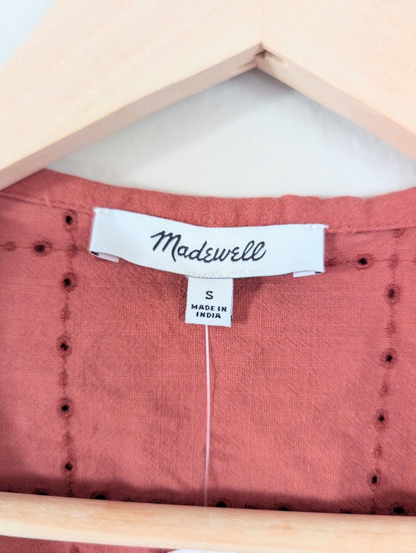 Embroidered Eyelet Collared Shirt (S)