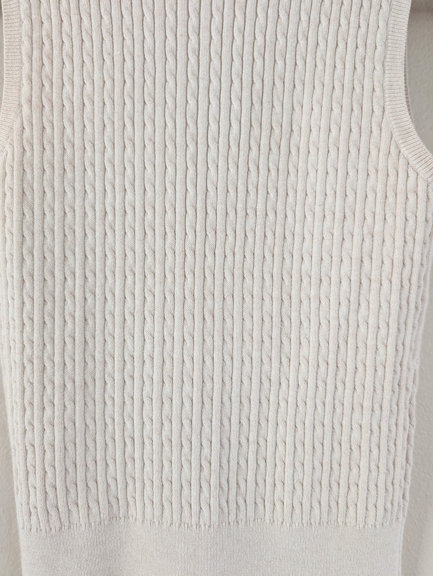 Vintage Sleeveless Cable Knit Turtleneck Sweater Vest (M)