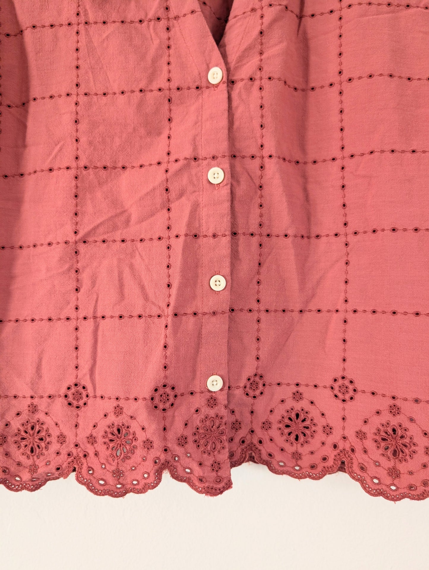 Embroidered Eyelet Collared Shirt (S)