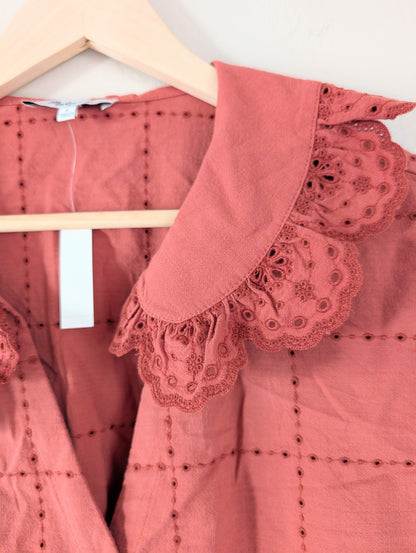 Embroidered Eyelet Collared Shirt (S)